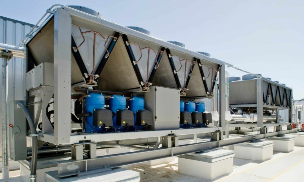 Why Chillers and Cooling Towers Are Essential for Commercial Buildings