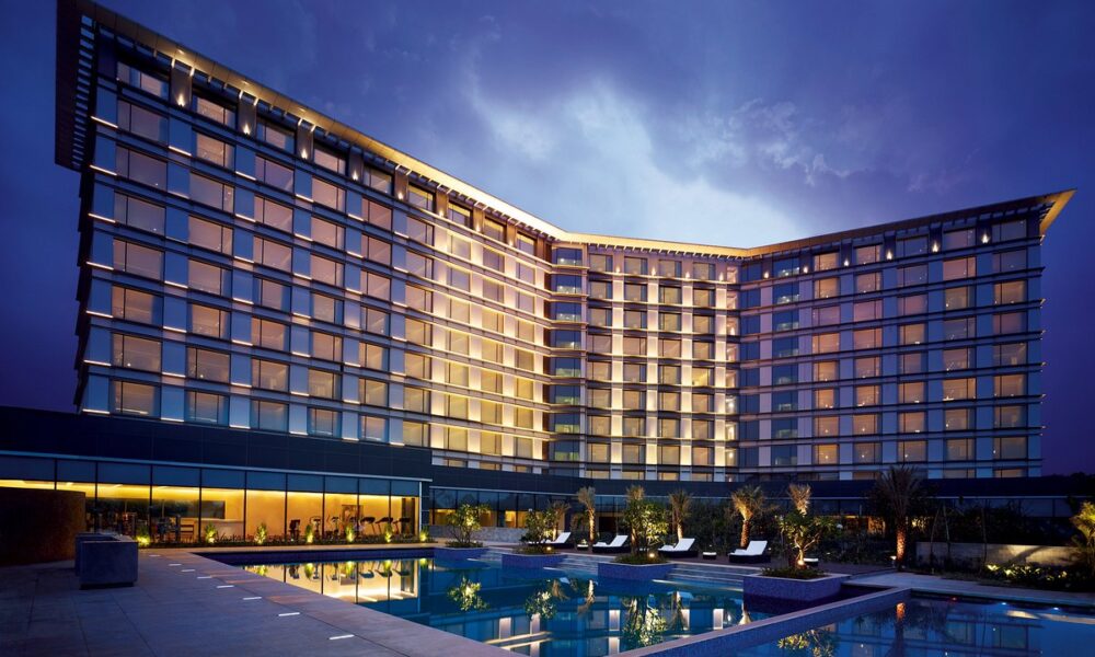 How Hotels Adapt to Short 2–3 Day Trips